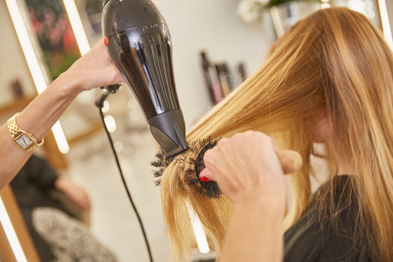 Galería 5. Le Petit Salon Ibiza. Peluquería y salón de belleza. Peluquería unisex.